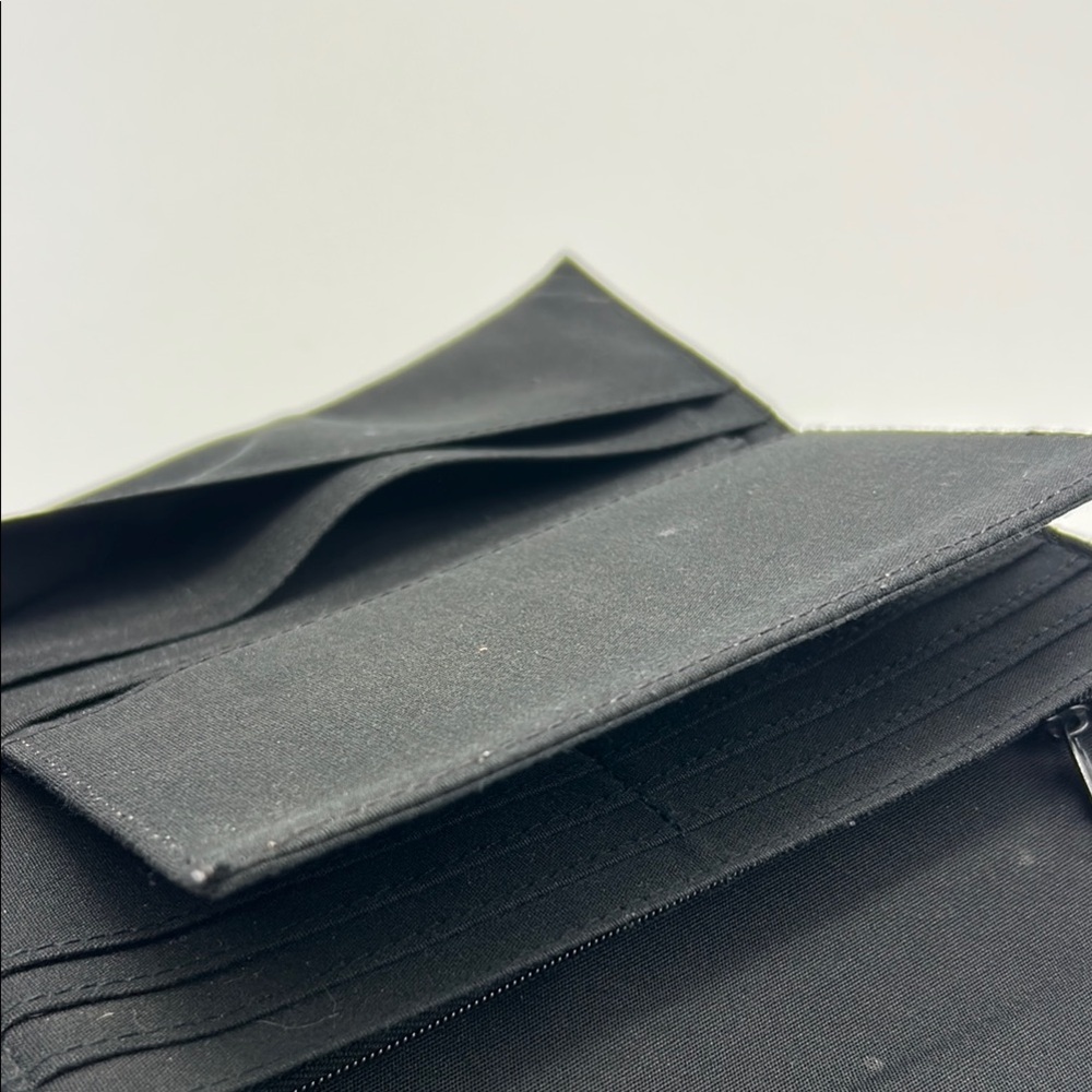 Women's Trifold Wallet Clutch Black with Silver & Stitch Details Casual - Picture 11 of 13